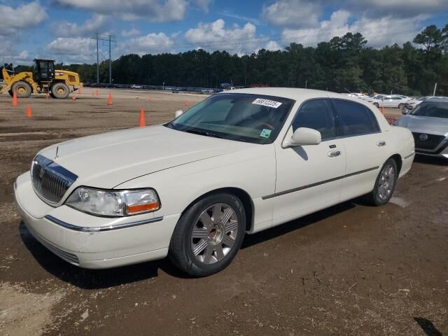 Lincoln Town Car