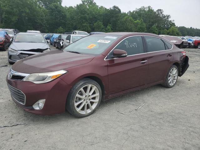 2013 TOYOTA Avalon