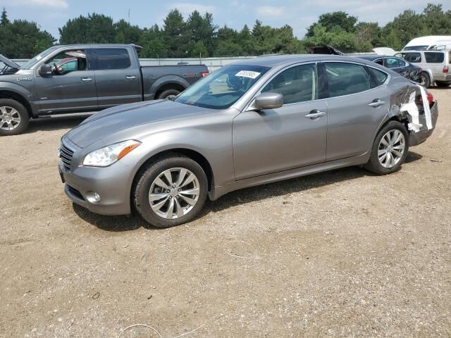 Infiniti M37