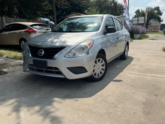 Nissan Versa