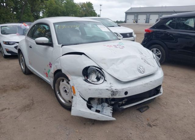 2015 VOLKSWAGEN Beetle