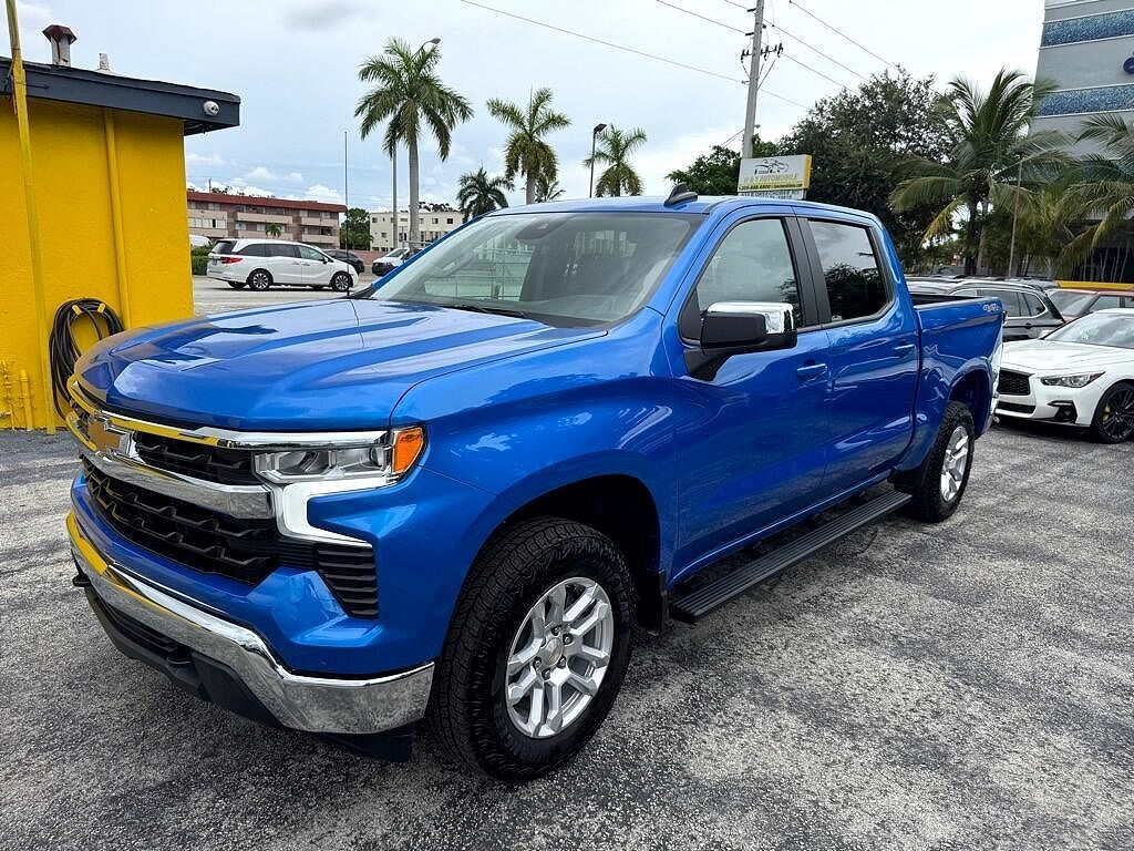 2025 CHEVROLET Silverado