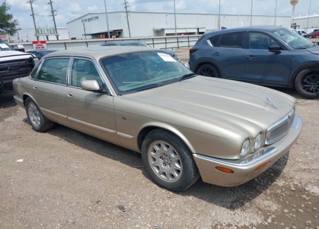 Jaguar XJ8