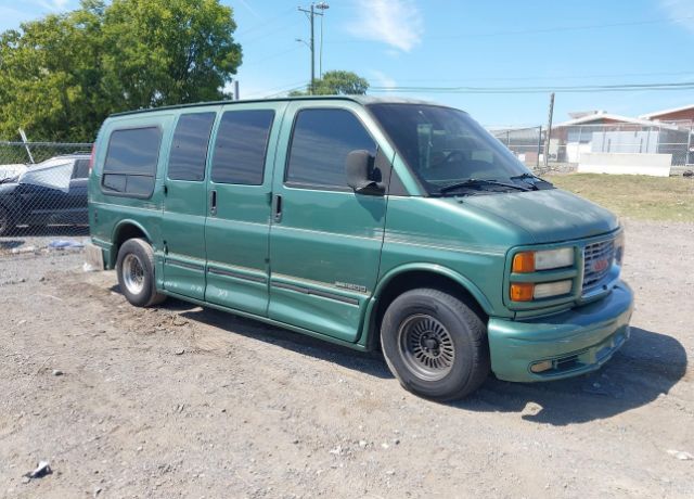 GMC Savana
