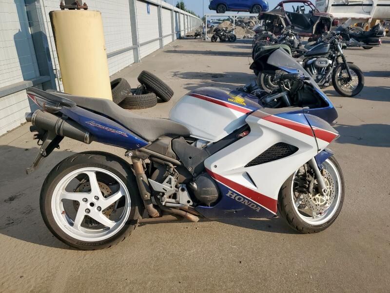 Honda VFR800 (INTERCEPTOR)