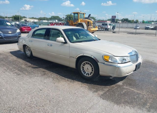 Lincoln Town Car