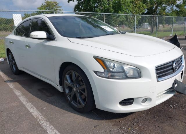 Nissan Maxima