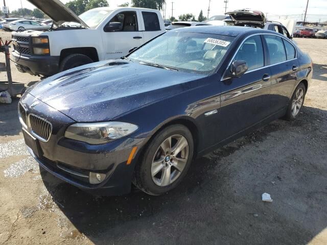BMW 528i