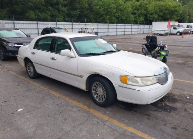 Lincoln Town Car
