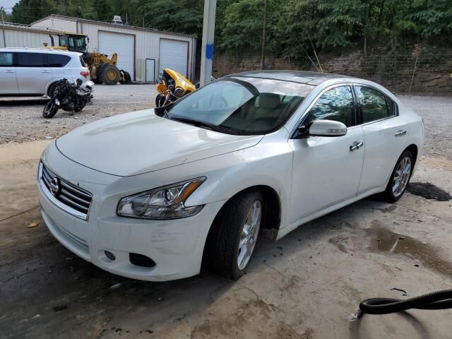 Nissan Maxima