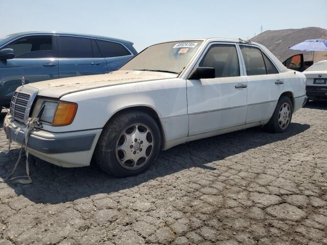 Mercedes-Benz 300