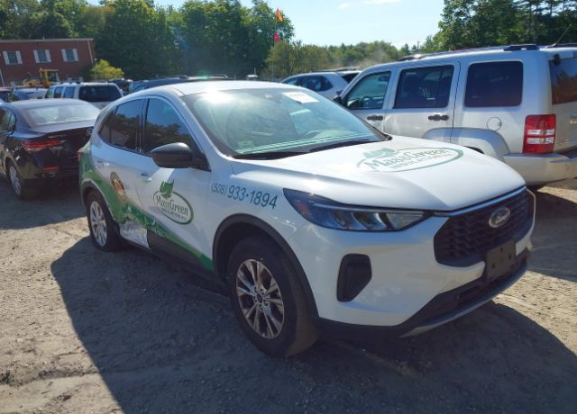 2024 FORD Escape