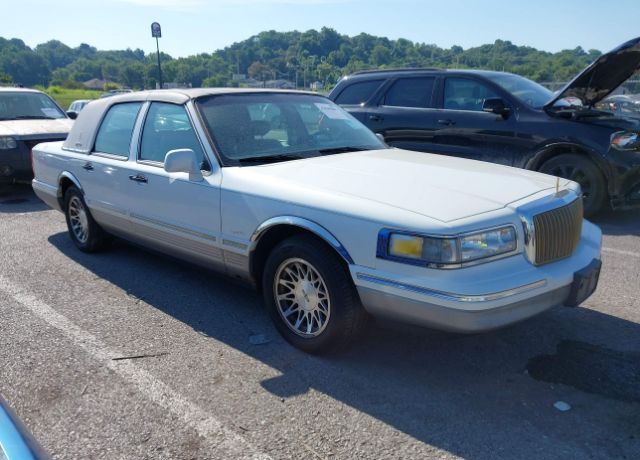 Lincoln Town Car