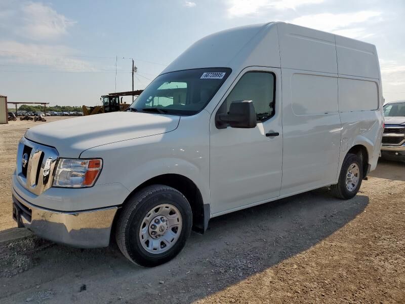 Nissan NV