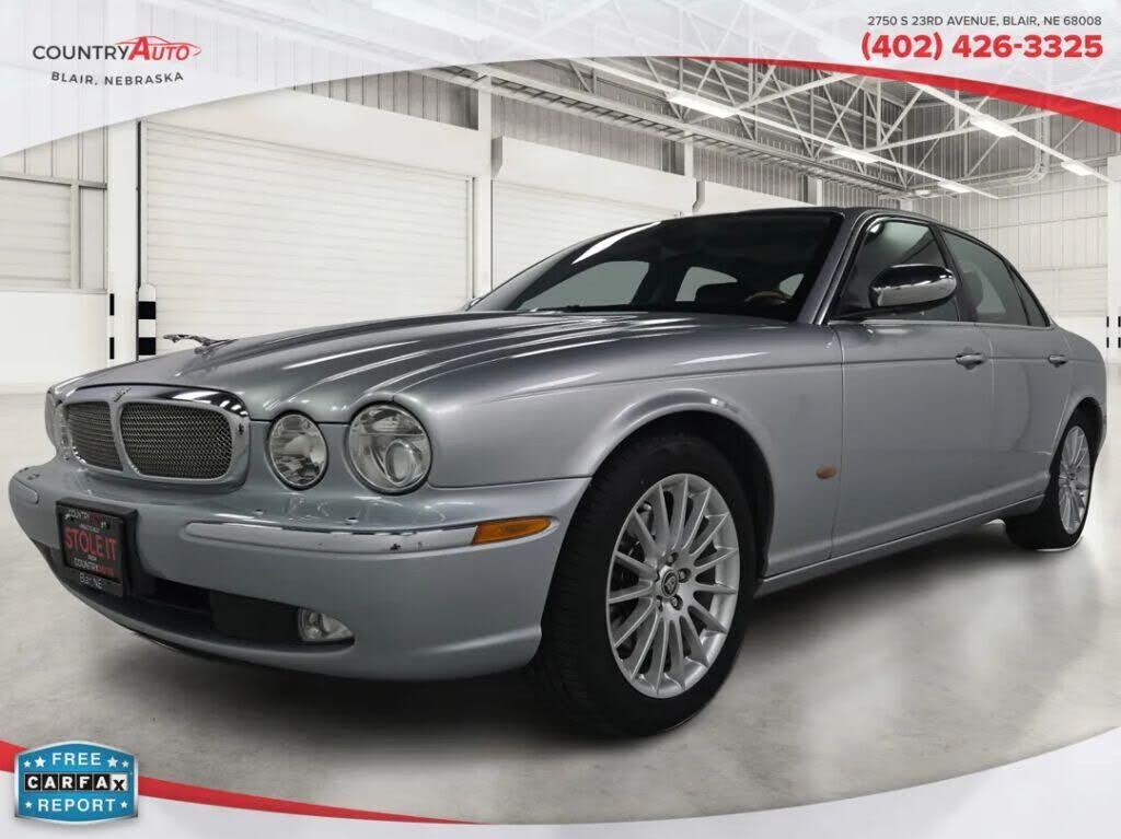 Jaguar XJ