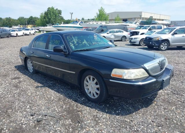 Lincoln Town Car