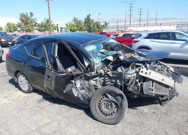 Nissan Versa