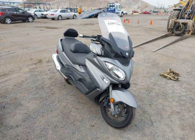 Suzuki AN650L