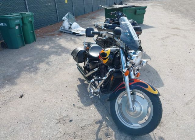 Honda VT1100C2 (SHADOW SABRE)
