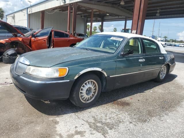 Lincoln Town Car