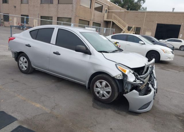 Nissan Versa