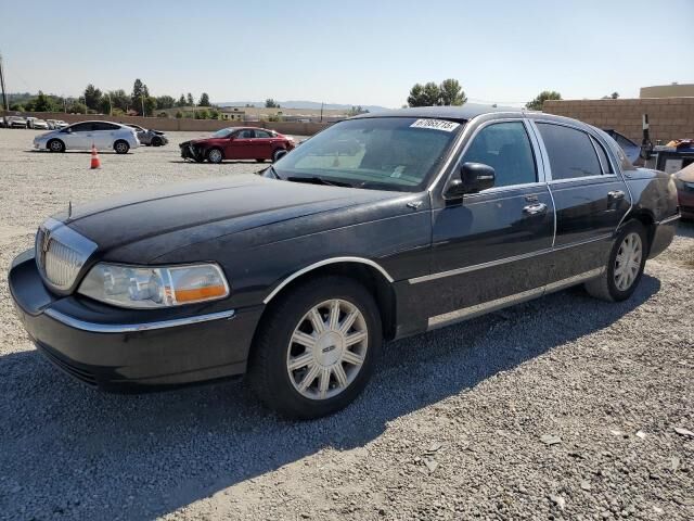 Lincoln Town Car