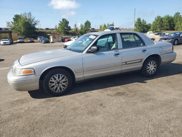 Ford Crown Victoria