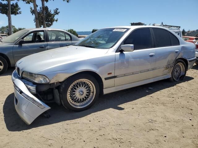 BMW 528i