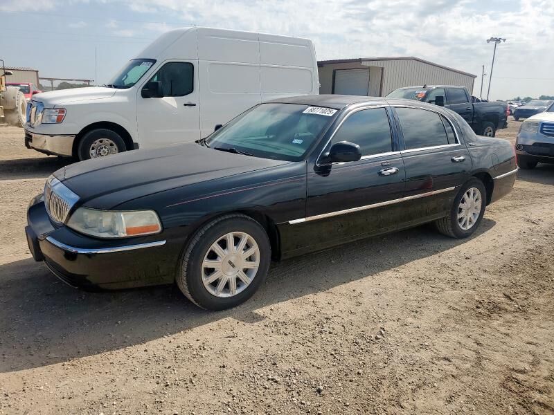 Lincoln Town Car