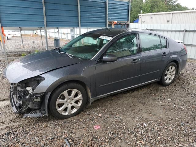 Nissan Maxima