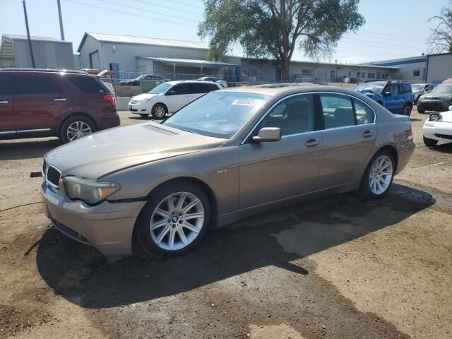 BMW 745i