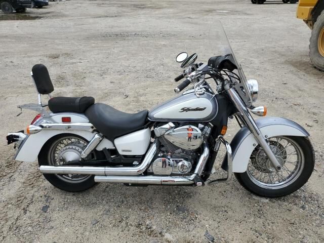 Honda VT750 (Shadow Aero)