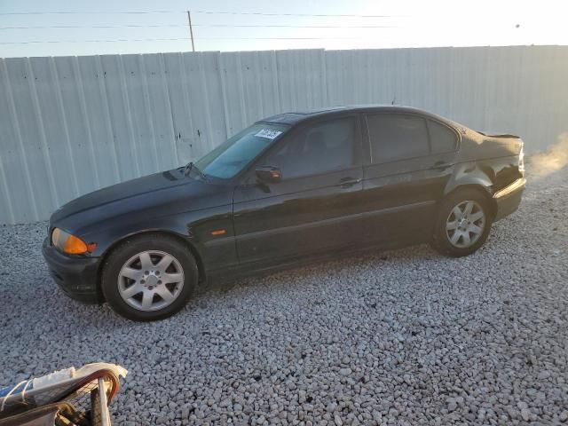 BMW 323i