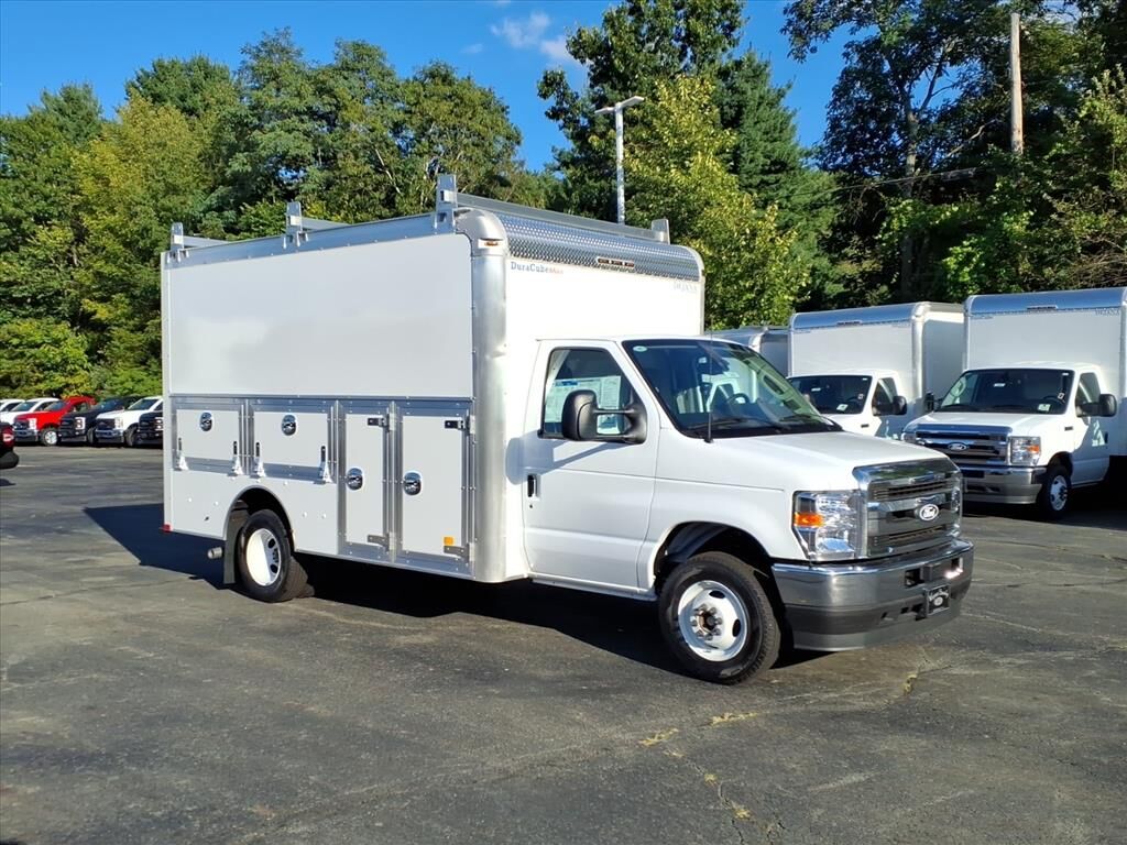 2026 FORD E-450