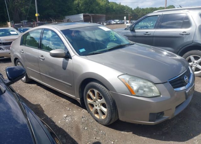 Nissan Maxima
