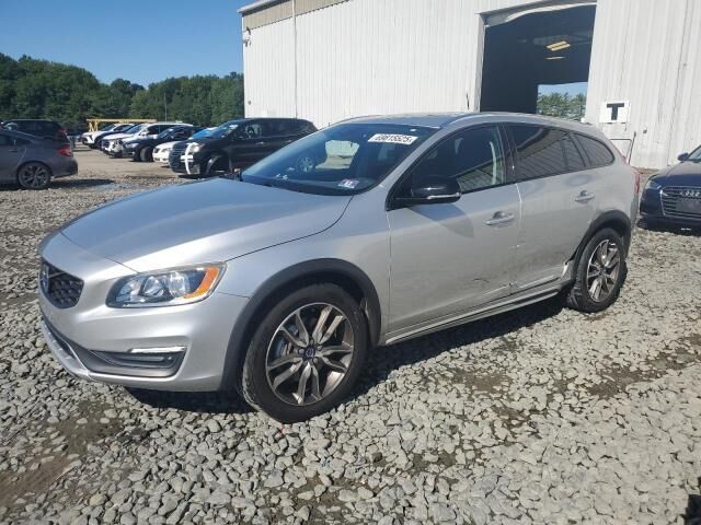Volvo V60CC