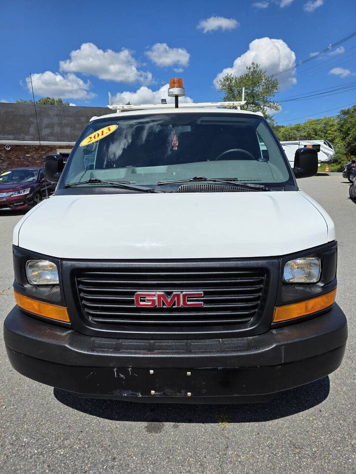 GMC Savana