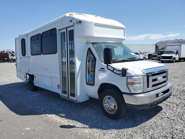 Ford E-450