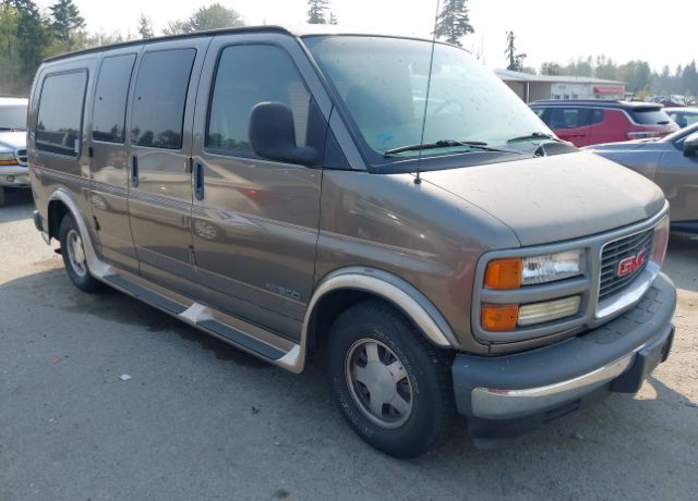 GMC Savana