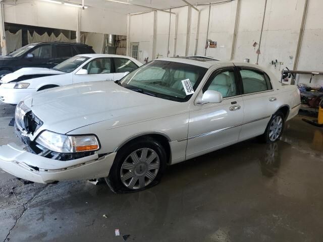 Lincoln Town Car