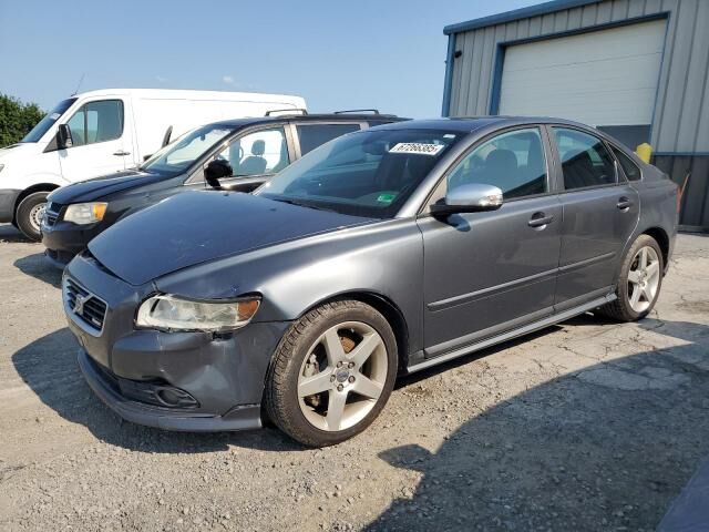 Volvo S40