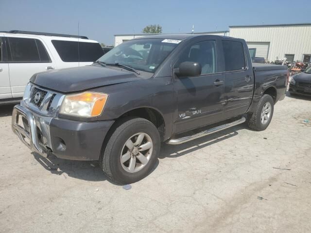 Nissan Titan