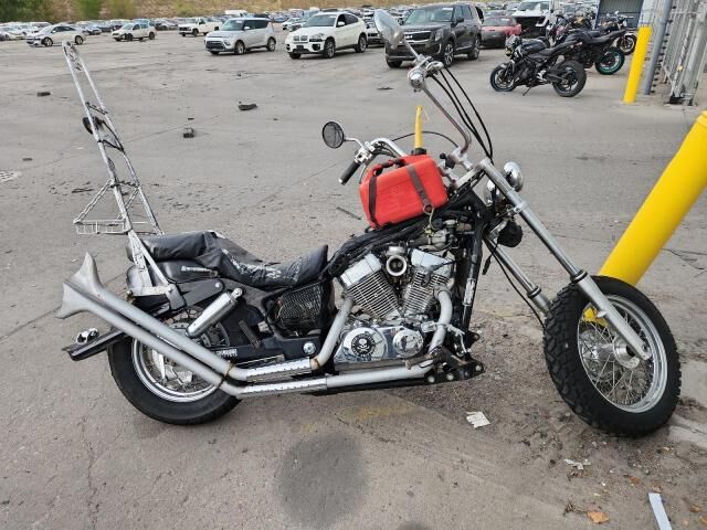 Honda VT750 (Shadow Aero)