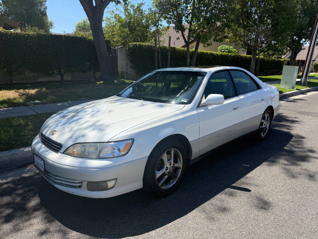 Lexus ES