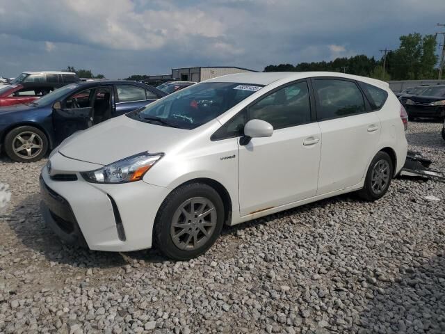 Toyota Prius V