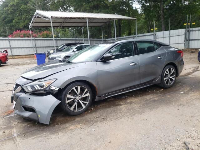 Nissan Maxima