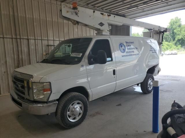 Ford E-350