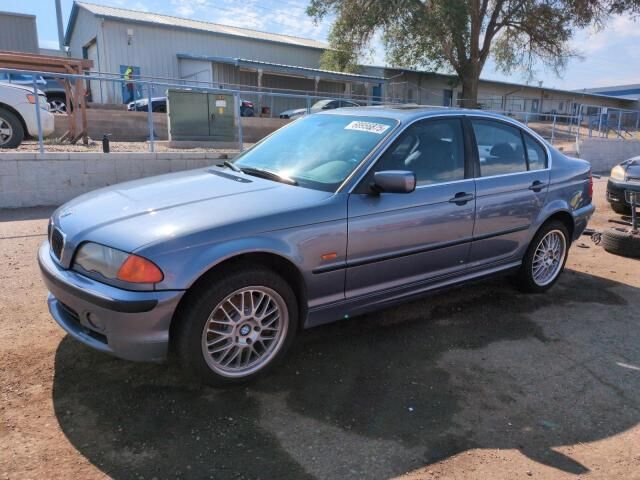 BMW 330i