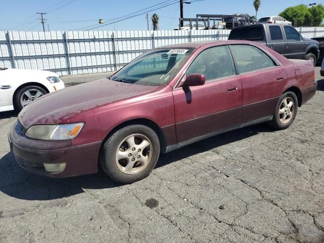 Lexus ES