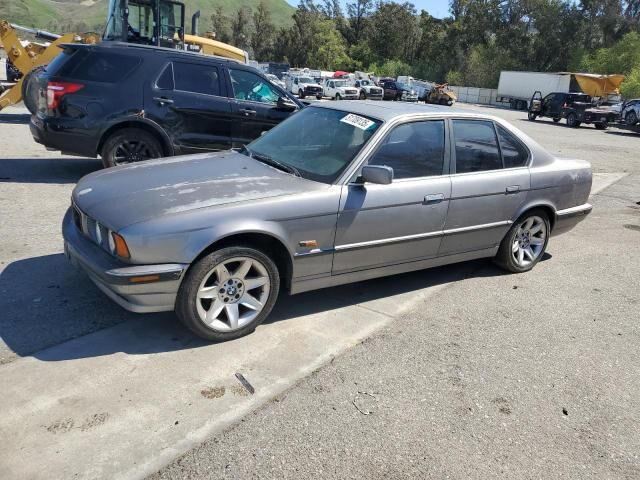 BMW 525i